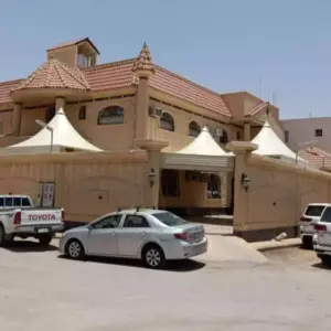 0210 سندويش بنل ومضلات وسواتر جده | مظلات سيارات