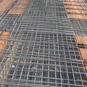 1068 سندويش بنل ومضلات وسواتر جده | مقاولات عامة